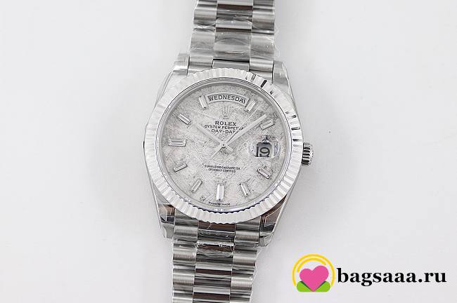 Bagsaaa Rolex Day-Date 40mm White Gold Meteorite Dial 228239 - 1