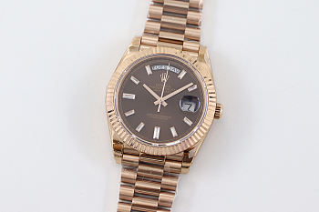 Bagsaaa Rolex Day-Date 40mm Rose Gold Chocolate Dial