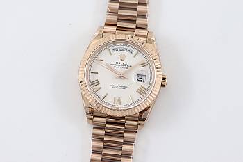 	 Bagsaaa Rolex Day-Date 40mm Rose Gold White Dial