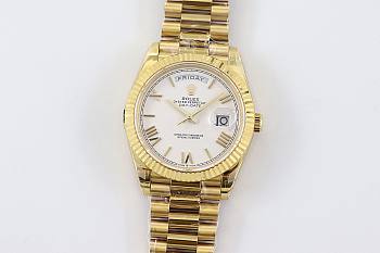 	 Bagsaaa Rolex Day-Date 40mm Gold White Dial