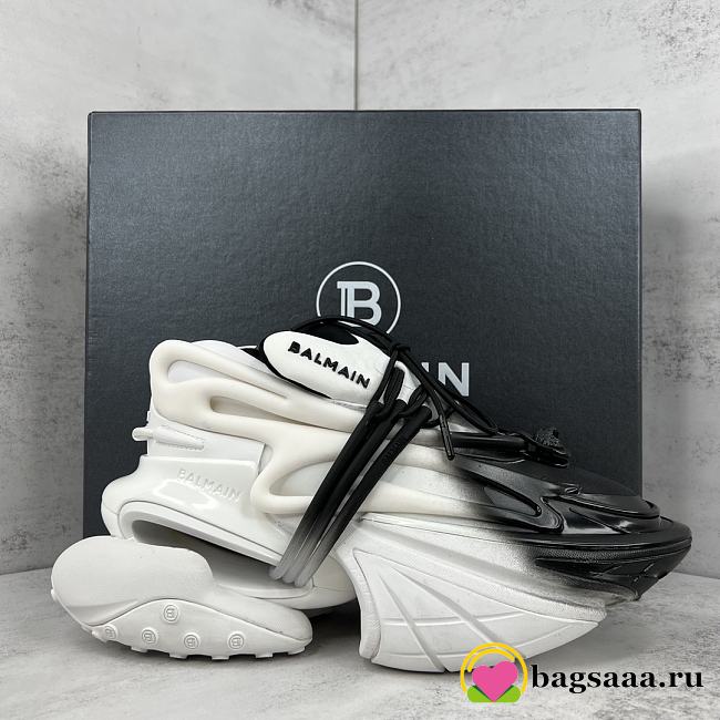 	 Bagsaaa Balmain Unicorn Low Top trainers in neoprene and leather white - 1