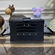 	 Bagsaaa Louis Vuitton Petite Malle Bag Matte Alligator black leather - 20 x 12.5 x 6 cm - 3