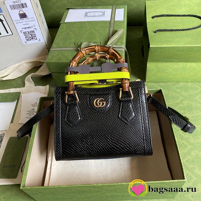 	 Bagsaaa Gucci Mini Diana Python Black Leather 20x15.5x10cm - 1