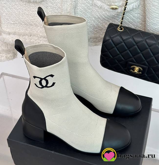 Bagsaaa Chanel Ankle Short Boots Off White - 1