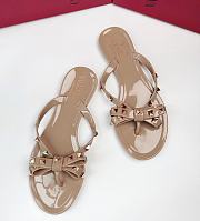 Bagsaaa Valentino Beige Bow Rockstud Thong Sandals  - 1