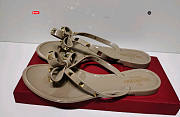 Bagsaaa Valentino Beige Bow Rockstud Thong Sandals  - 4