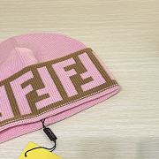 	 Bagsaaa Fendi Beanie Pink wool hat - 2