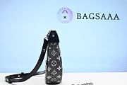 Bagsaaa Louis Vuitton Loop bag black denim 23cm - 4