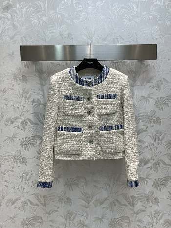 Bagsaaa Chanel Tweed White Jacket