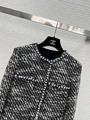 Bagsaaa Chanel Tweed Grey Jacket Pearl - 5