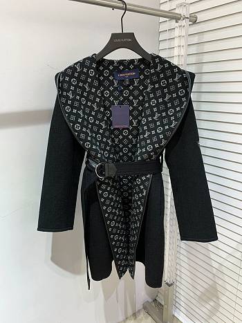 Bagsaaa Louis Vuitton Belted Short Coat Black