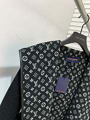 Bagsaaa Louis Vuitton Belted Short Coat Black - 2