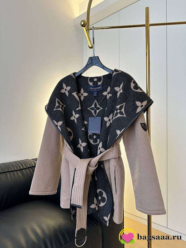 Bagsaaa Louis Vuitton Belted Short Coat Big Monogram Inside - 1