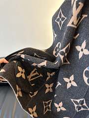 Bagsaaa Louis Vuitton Belted Short Coat Big Monogram Inside - 4