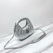 Bagsaaa Miumiu Wander Matelasse Leather Silver 18cm - 6