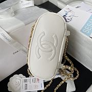 	 Bagsaaa Chanel small Backpack Calfskin & Gold-Tone Metal White - 2