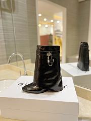 Bagsaaa Givenchy Shark Lock Ankle Boots in laminated leather - 2