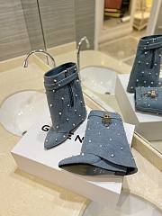 	 Bagsaaa Givenchy Shark Lock Ankle Boots in denim with pearls - 6