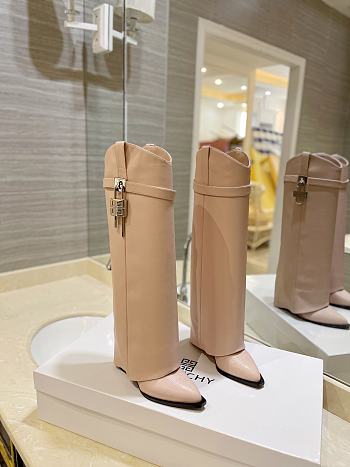 	 Bagsaaa Givenchy Shark Lock Ankle Long Boots in leather light pink