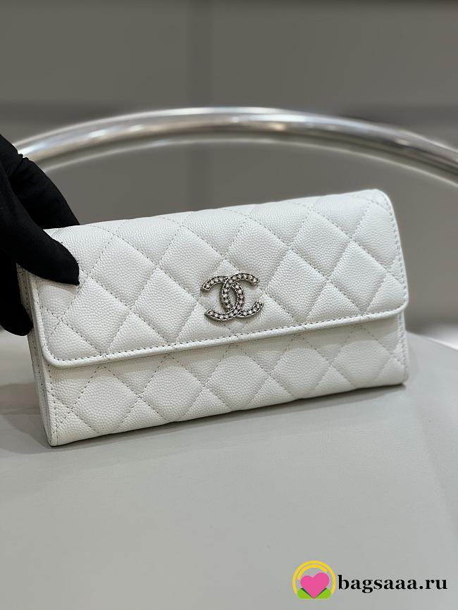 Bagsaa Chanel Flap Wallet White CC Logo Caviar Leather - 19x3x10cm - 1