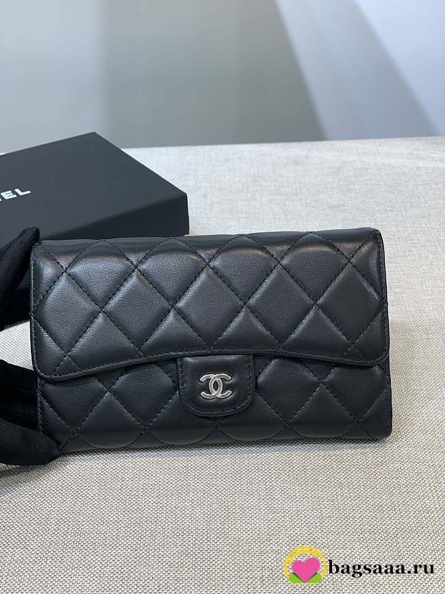 Bagsaaa Chanel Flap 3 Fold Wallet Black Lambskin Silver Logo - 18.5/10/2.5cm - 1