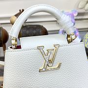 Bagsaaa Louis Vuitton Capucines Taurillon Capushell White - 21*14*8cm - 2