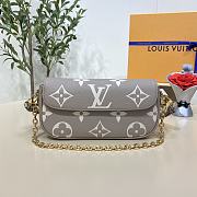 Bagsaaa Louis Vuitton wallet on chain ivy bicolor monogram empreinte leather - 1