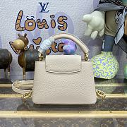 Bagsaaa Louis Vuitton Capucines Taurillon cowhide Quartz white color - 21*14*8cm - 3