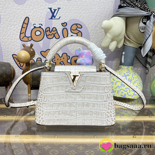 	 Bagsaaa Louis Vuitton Capucines Croc cowhide beige - 21*14*8cm - 1