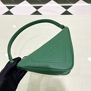 Bagsaaa Prada Triangle leather mini-bag green - 6