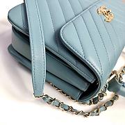 Bagsaaa Chanel Trendy CC Chevron Blue Leather - 3