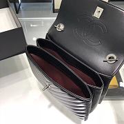 	 Bagsaaa Chanel Trendy CC Chevron Black Leather Silver Hardware - 4