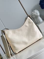 	 Bagsaaa Louis Vuitton Carryall PM bag White - 2