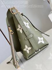 	 Bagsaaa Louis Vuitton Carryall PM bag Green - 4