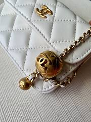 Bagsaaa Chanel Mini Belt Bag White Lambskin - 12x3x9cm - 2