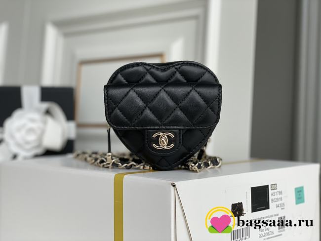 	 Bagsaaa Chanel Heart Belt Bag Black - 11x8.5x5.5cm - 1