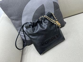 Bagsaaa Chanel Mini 22 bag black caviar - 20x19x6cm