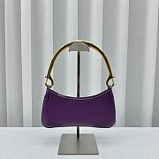 Bagsaaa Jacquemus Le Bisou Mousqueton Shoulder Bag - Purple - 3