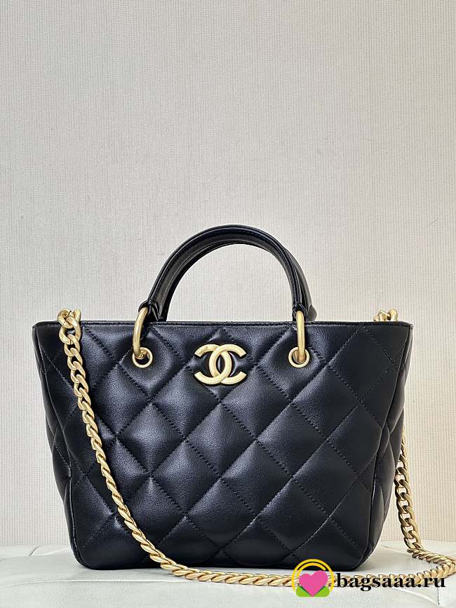 Bagsaaa Chanel Black handle Tote - 22/19/14cm - 1