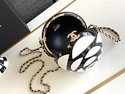 Bagsaaa Chanel SPHERE MINAUDIERE Plexi & Gold-Tone Metal Black & White - 6