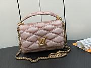 Bagsaaa Louis Vuitton Twist Malletage Pico GO-14 MM bag pink - 1