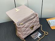 Bagsaaa Louis Vuitton Twist Malletage Pico GO-14 MM bag pink - 4