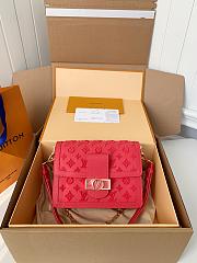 Bagsaaa Louis Vuitton Dauphine MM Pink - 1