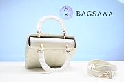 Bagsaaa Dior Lady Medium White 24cm - 3