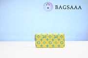 Bagsaaa Louis Vuitton Zippy Vertical Wallet Lime - 10 x 20 x 2 cm - 1