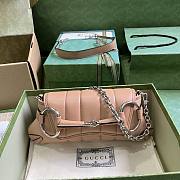 Bagsaaa Gucci Horsebit Chain Small Shoulder Bag beige - 1