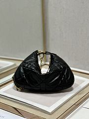 	 Bagsaaa Dior Caro Nomad Bag Black Gold - 25x16x2.5cm - 1