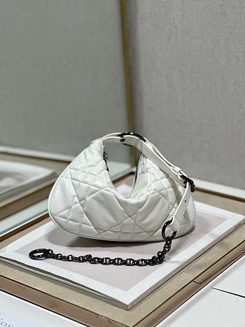 	 Bagsaaa Dior Caro Nomad Bag White - 25x16x2.5cm