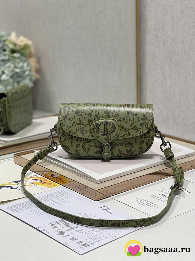 	 Bagsaaa Dior Bobby East-West Bag green flower - 21 x 12 x 5.1 cm - 1