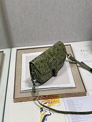 	 Bagsaaa Dior Bobby East-West Bag green flower - 21 x 12 x 5.1 cm - 5